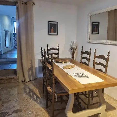 Maison De Charme
